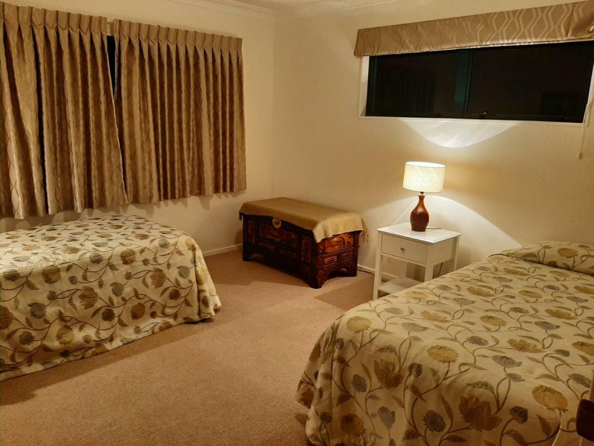 Crestwood Bed And Breakfast Уакатане Екстериор снимка